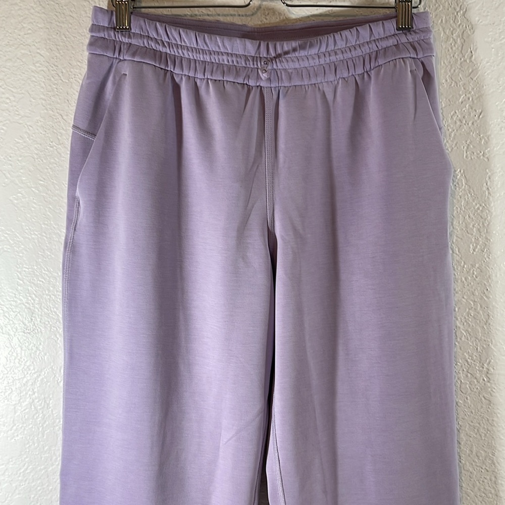 LULULEMON Softstreme High-Rise Straight-Leg Cropped 24” Length Pant Size 10 NEW - Picture 5 of 14